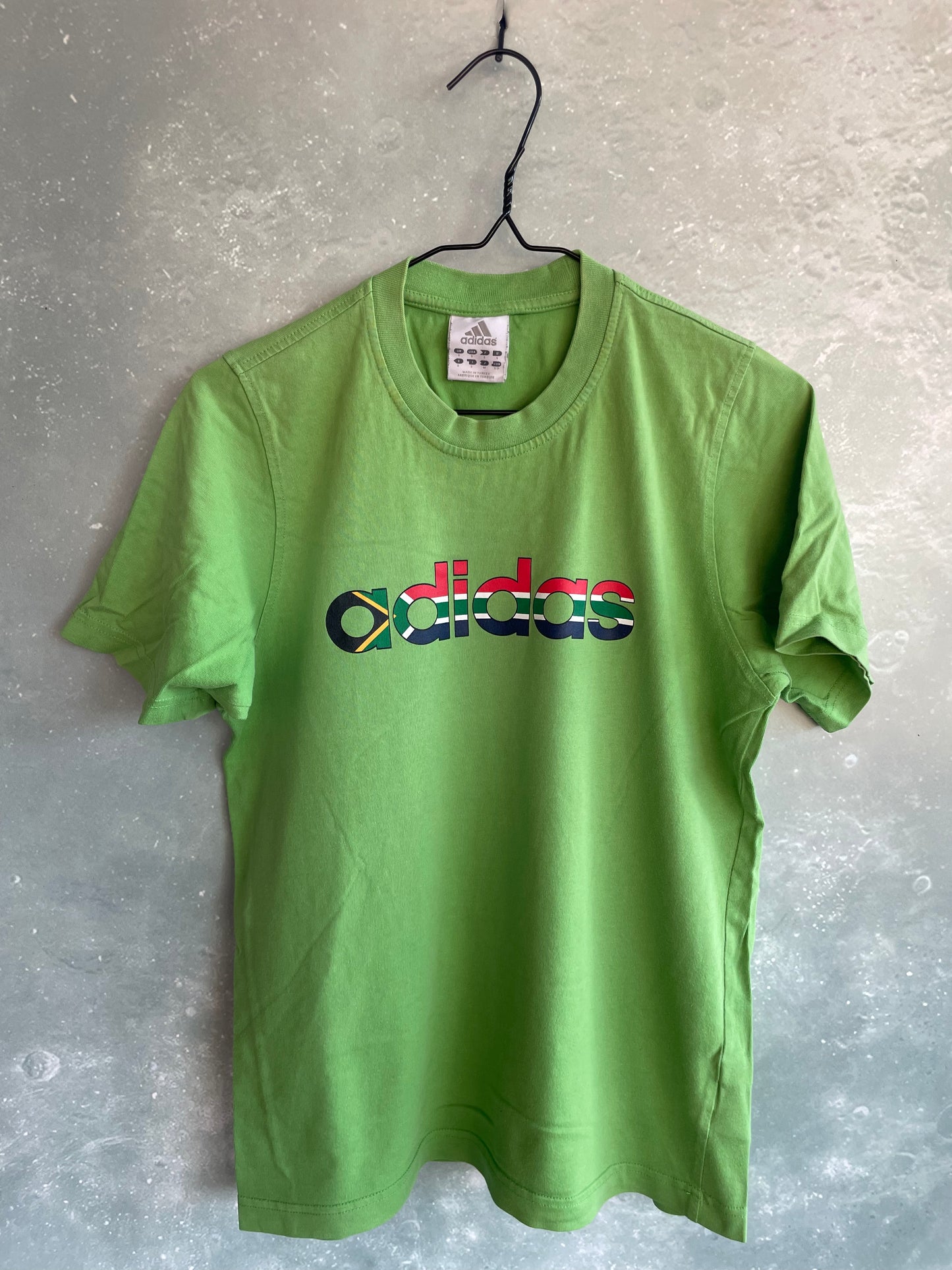 Vintage Green Adidas Short Sleeve T-shirt Small