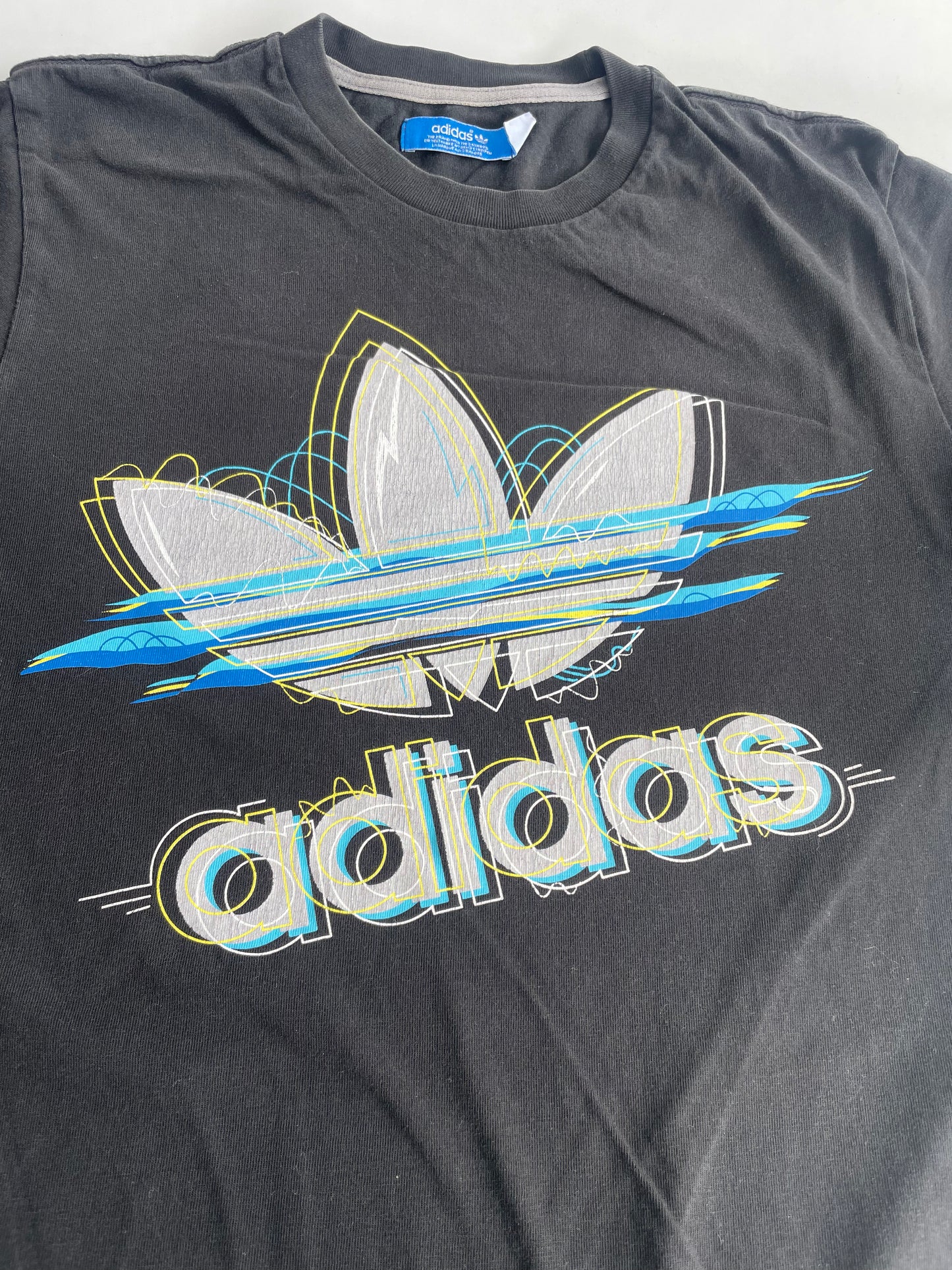 Vintage Black Adidas Short Sleeve T-shirt Medium