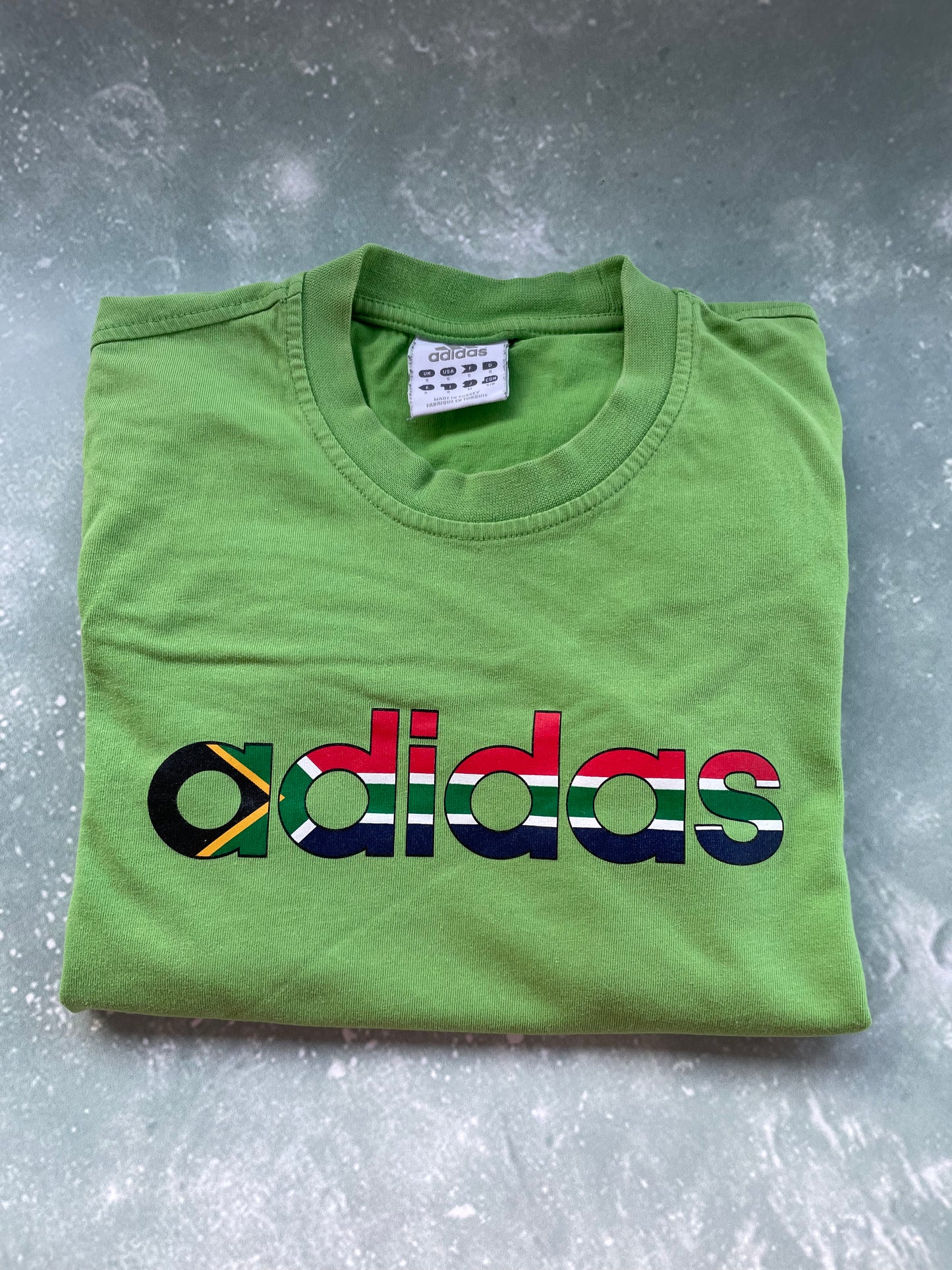 Vintage Green Adidas Short Sleeve T-shirt Small