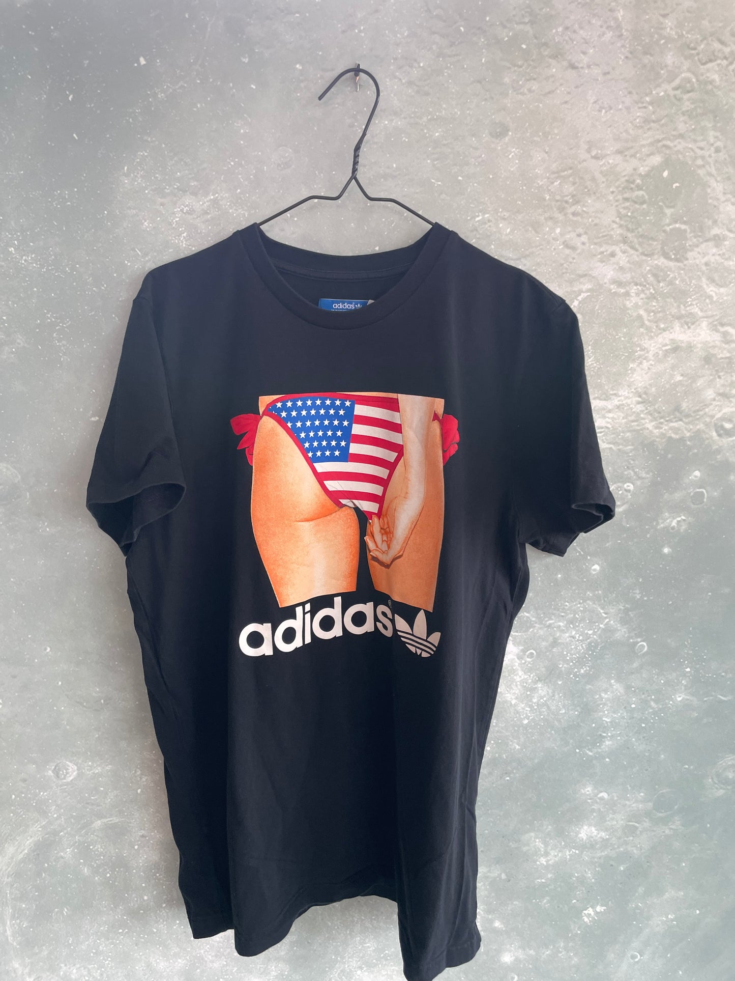 Vintage Black Adidas Short Sleeve T-shirt Large