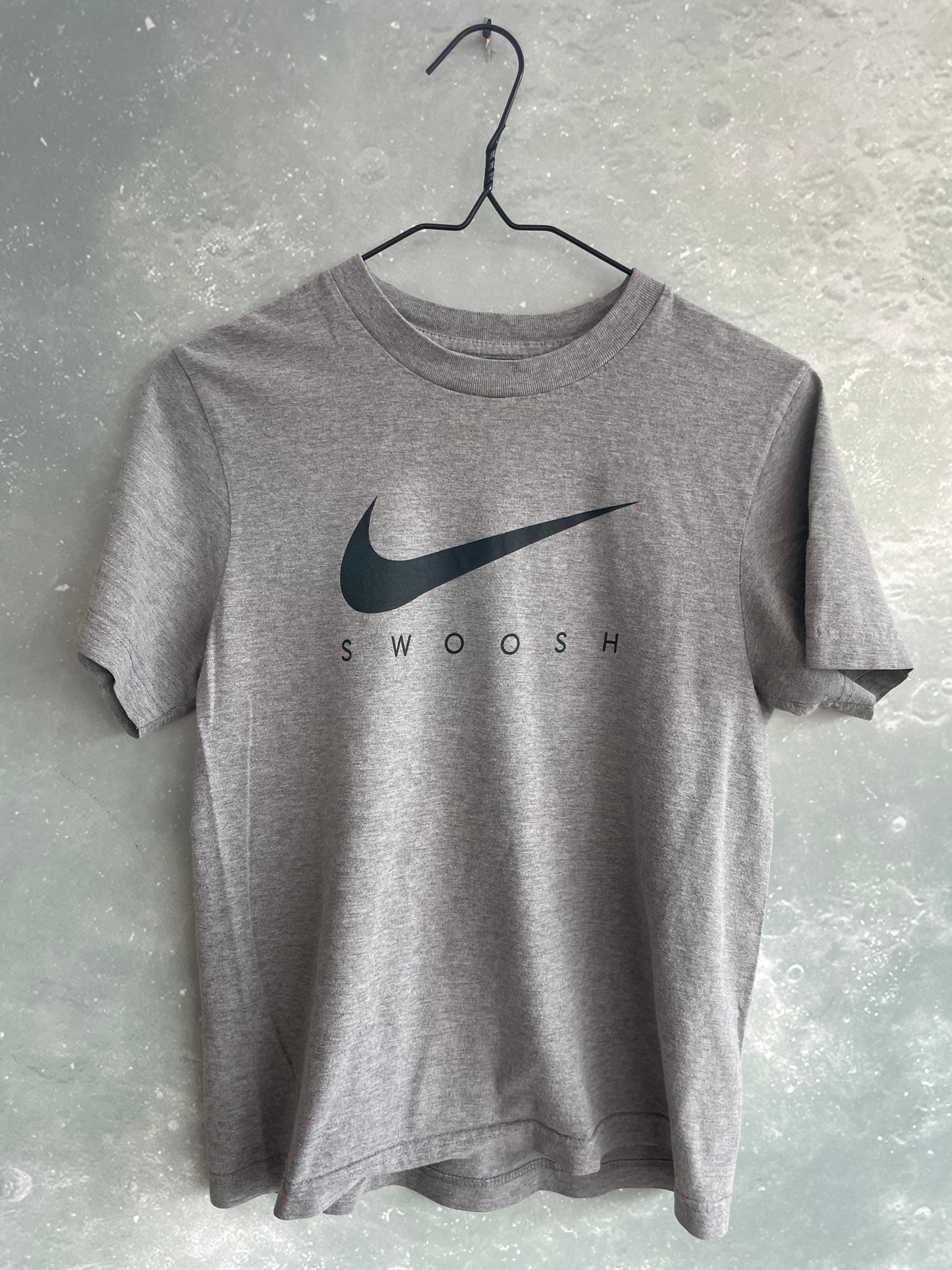 Vintage Grey Nike Short Sleeve T-shirt Small