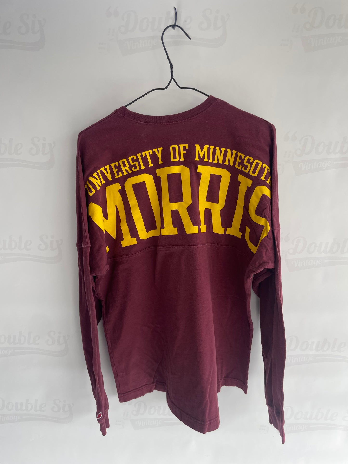 Vintage Maroon Long Sleeve American College T-shirt Medium