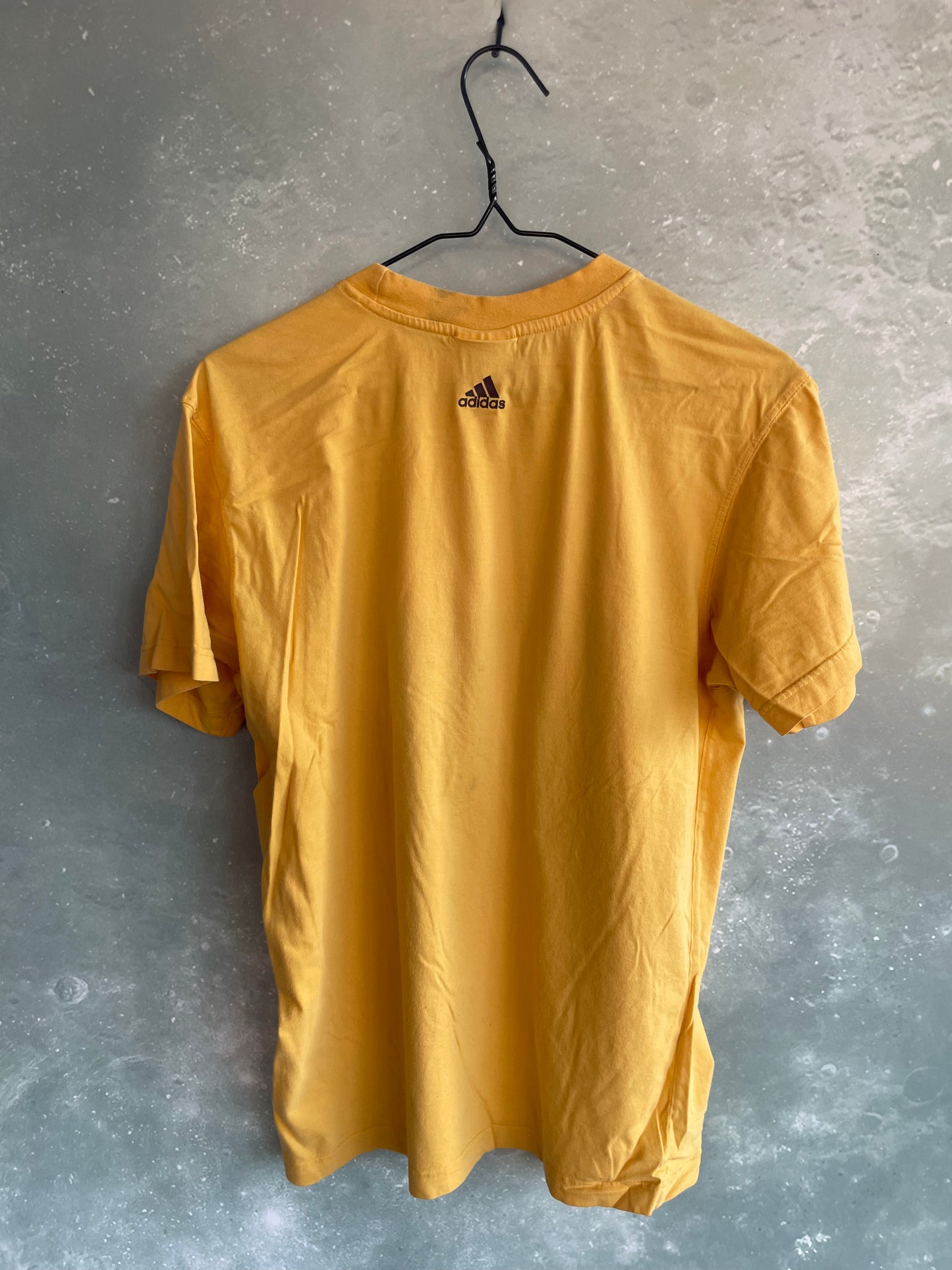 Vintage Yellow Adidas Short Sleeve T-shirt Large